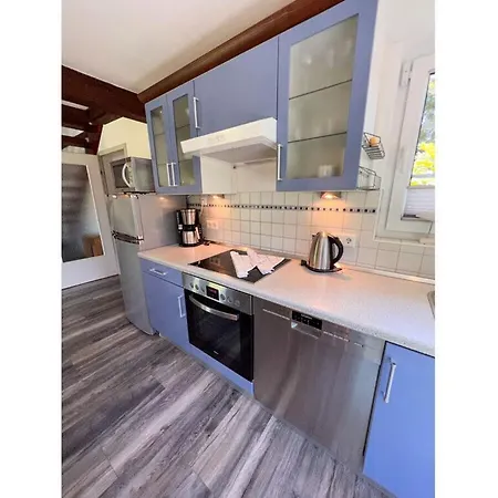 Hut Modern Retreat 度假居 *